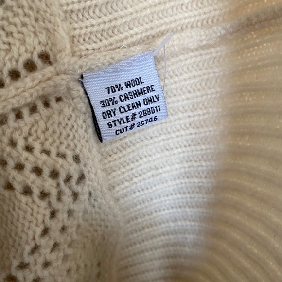 Trina Turk cashmere wool cream pointelle knit card - Picture 3 of 6